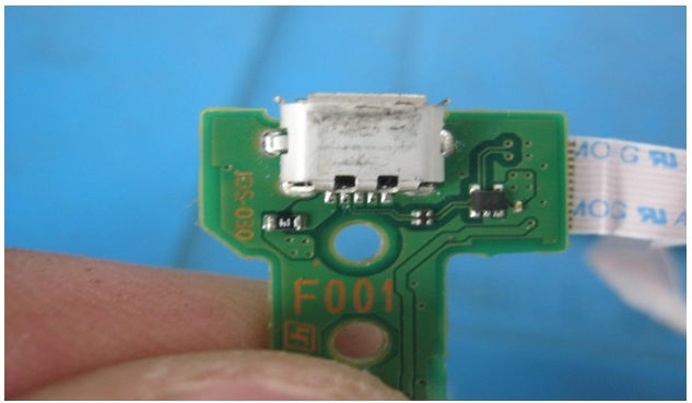 reparing playstation controller